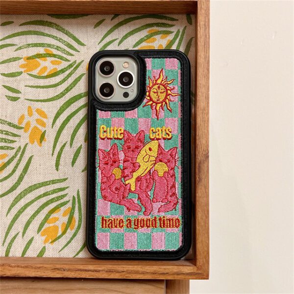 Cat Fish Embroidery Lattice Case