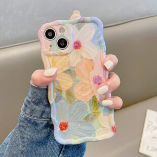 Luxury Flower Pattern Wavy Case
