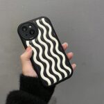 Black And White Wave Pattern Case