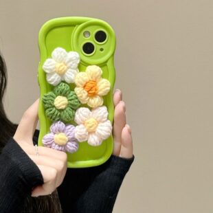 3D Plush Flowers Wavy Case