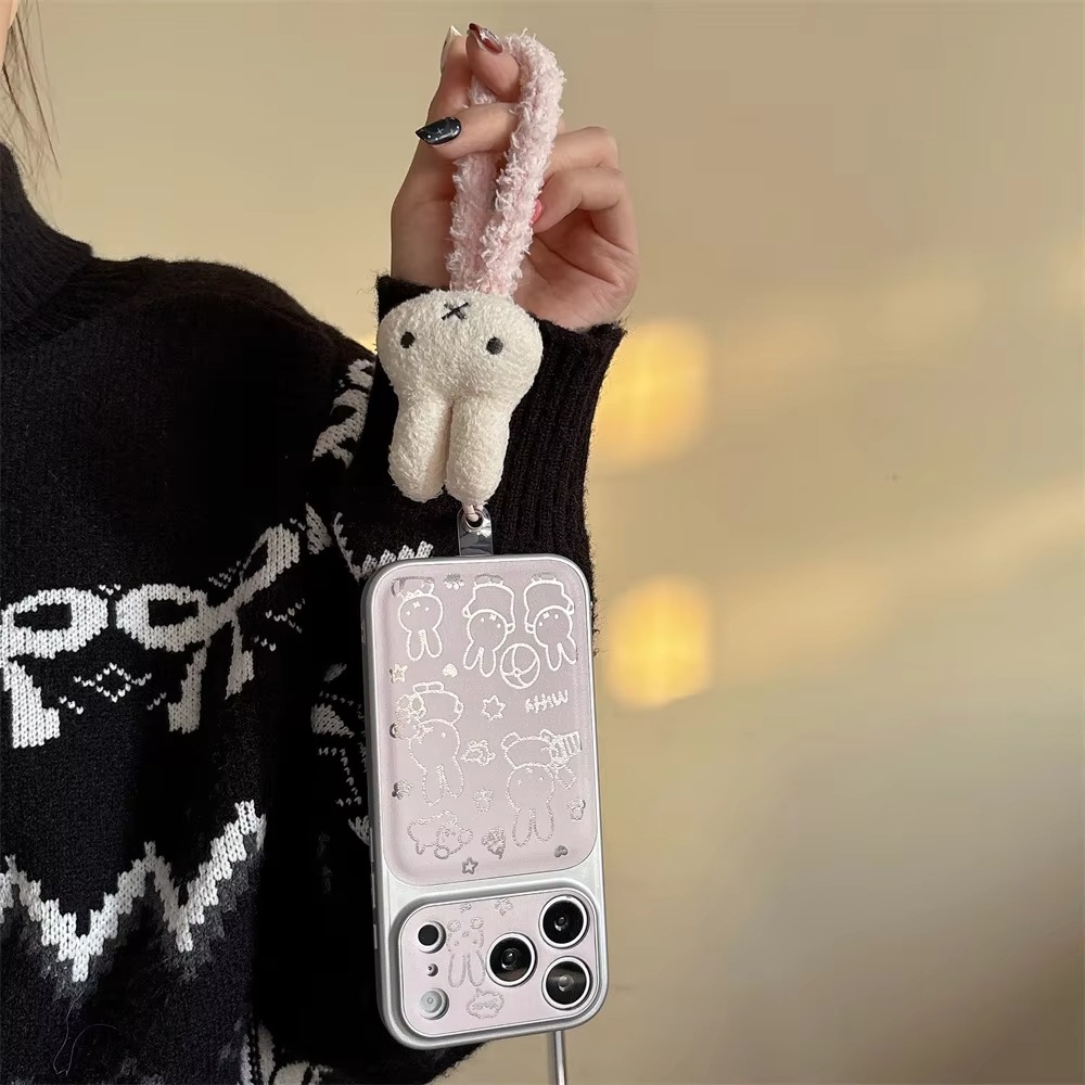 Luxury Rabbit Pendant Case - Image 3