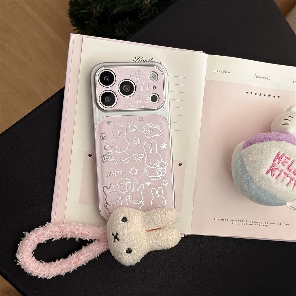 Luxury Rabbit Pendant Case