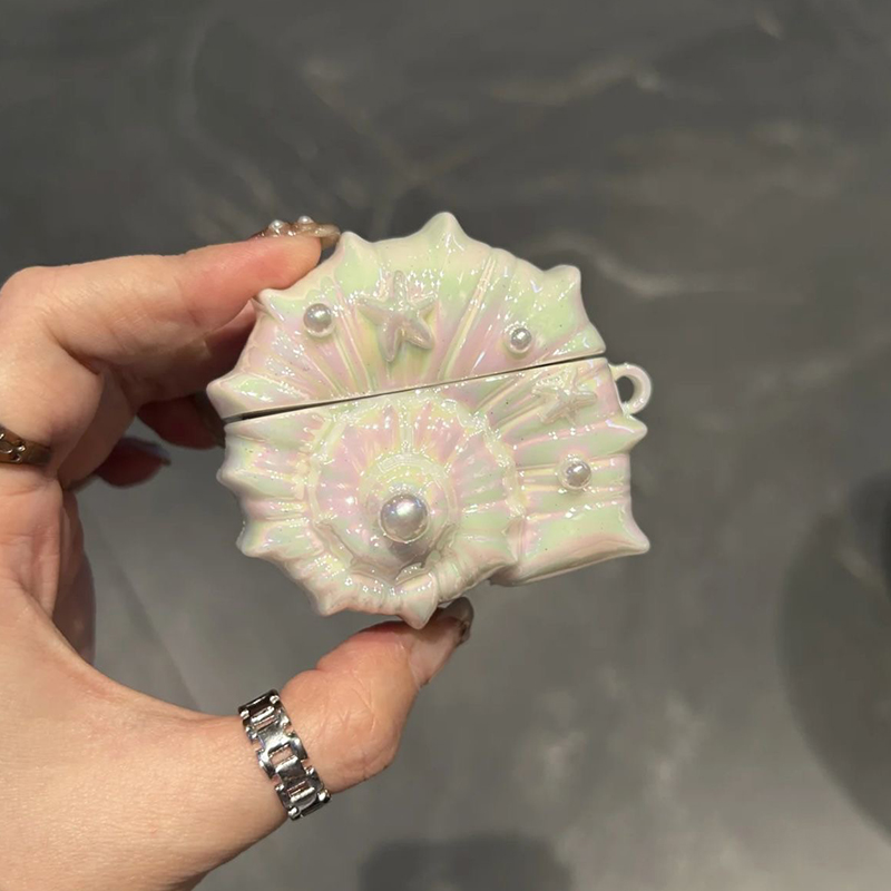 Ocean Pearl Scallop AirPods Case - Image 3