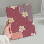 Vintage Daisy Bloom iPad Case